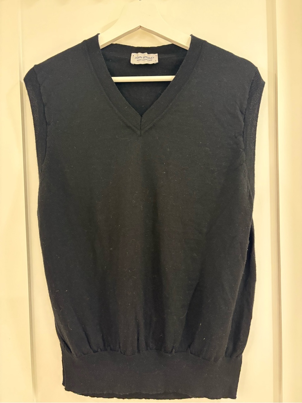 John Smedley Black V-Neck Sleeveless Knit Vest
